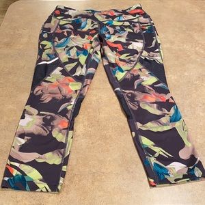 Women’s Avia Capri leggings size small